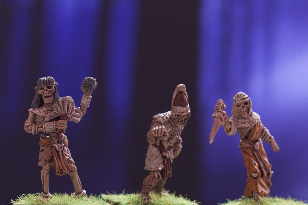 mummy pharaoh and skeletal attendants, dark fable miniatures